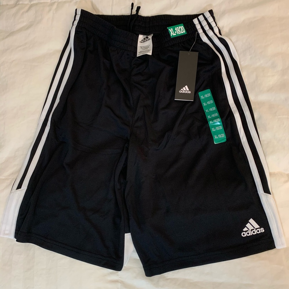 adidas Boy’s XL 18/20 black & white athletic short